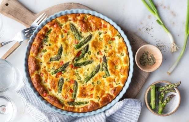 Asparagus, Scallion And Red Pepper Frittata - FoodWage recipe