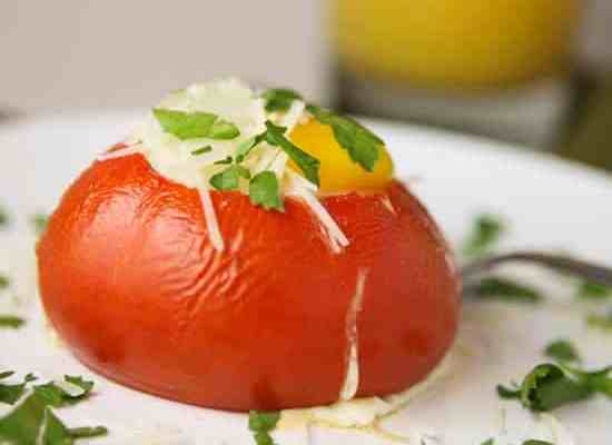 Baked Egg Stuffed Tomatoes - FoodWage recipe