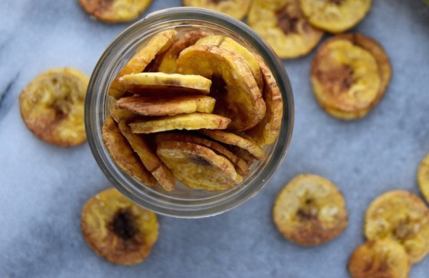 Baked Plantain Chips - FoodWage recipe