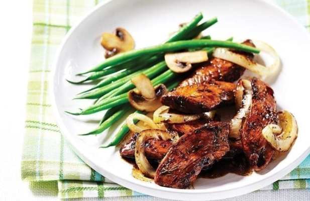 Balsamic Chicken With Green Beans - FoodWage recipe