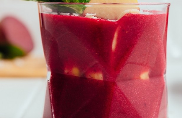 Beet Berry Smoothie - FoodWage recipe