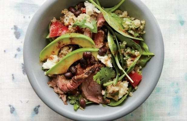 BLACK BEAN QUINOA SALAD WITH STEAK - FoodWage recipe
