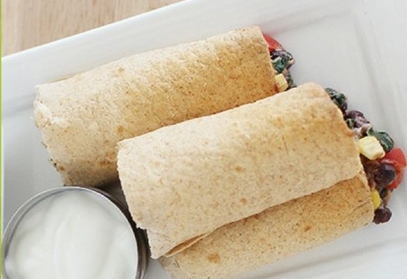 BLACK BEAN & SPINACH BAKED TAQUITOS - FoodWage recipe