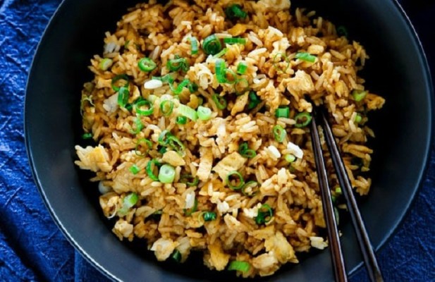 Breakfast Fried Rice - FoodWage recipe