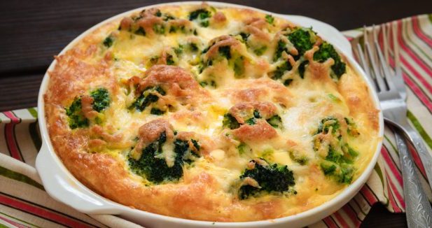 Broccoli And Gruyere Breakfast Strata - FoodWage recipe