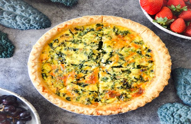 Broccoli, Kale & Cheddar Quiche - FoodWage recipe