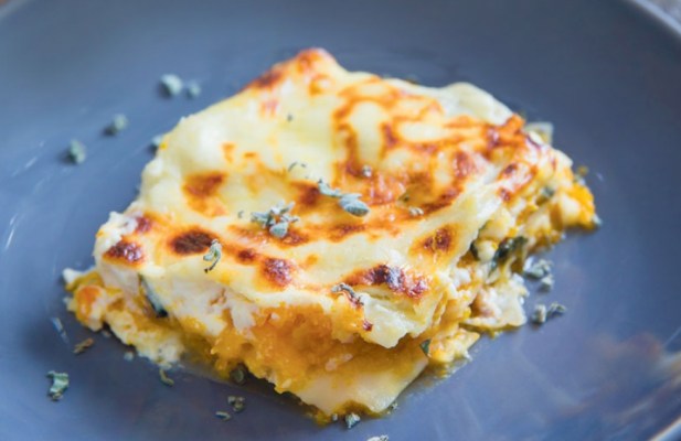 Butternut Squash, Caramelized Onion & Spinach Lasagna - FoodWage recipe