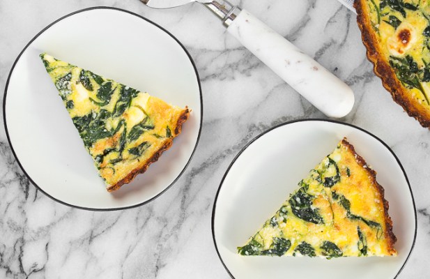Cauliflower-Crusted Spinach Feta Pie - FoodWage recipe