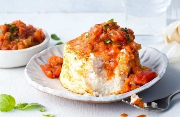 Cauliflower Polenta With Tomato Veggie Sauce - FoodWage recipe