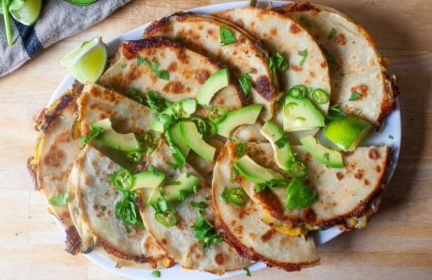 CHEESE & ZUCCHINI QUESADILLA - FoodWage recipe