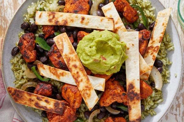 CHICKEN & BLACK BEAN BURRITO BOWLS - FoodWage recipe