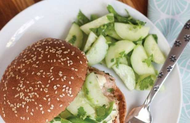 CHIPOTLE CHICKEN BURGERS - FoodWage recipe