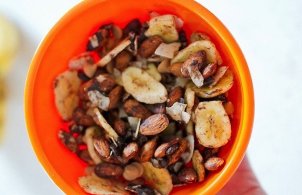 Chunky Monkey Trail Mix - FoodWage recipe