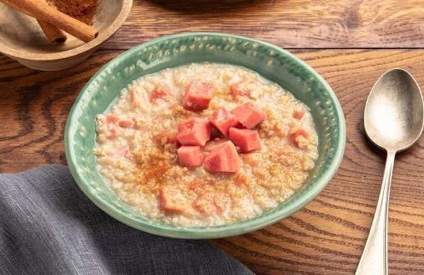Cinnamon Guava Oatmeal - FoodWage recipe