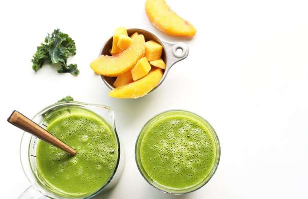 Clean Green Mango Kale Smoothie - FoodWage recipe