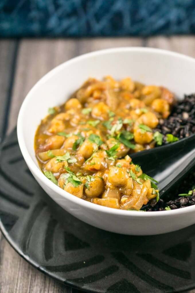 Coconut Chickpea Curry - FoodWage recipe