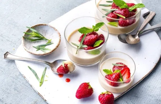 Coconut Panna Cotta With Roasted Strawberries - FoodWage recipe