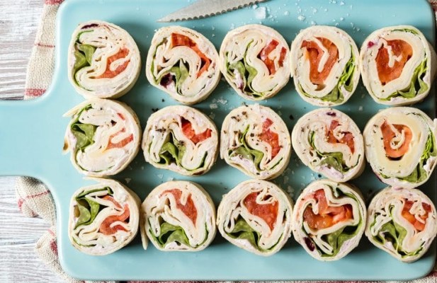 Cranberry Turkey Roll-Up - FoodWage recipe