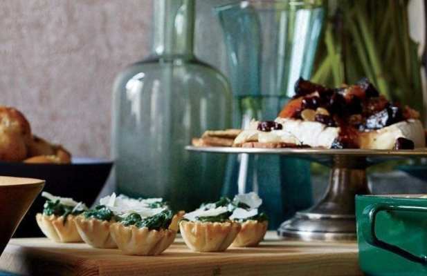 CREAMED SPINACH PHYLLO CUPS - FoodWage recipe