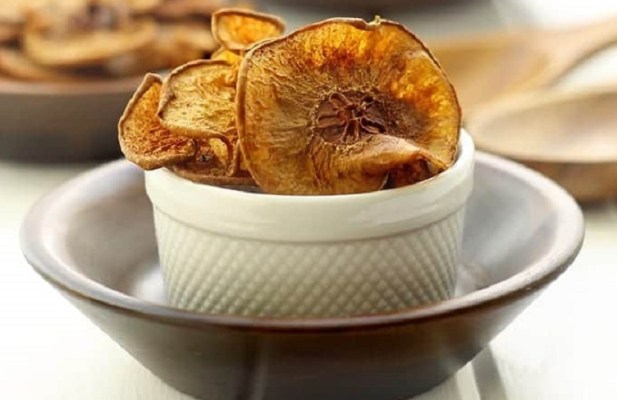 Easy Baked Pear Chips - FoodWage recipe