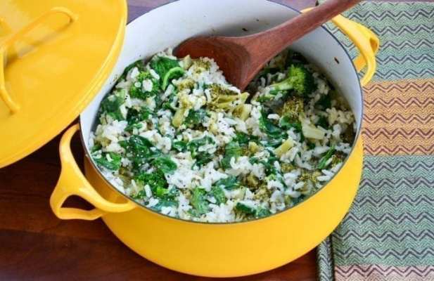Easy Broccoli-Spinach Risotto - FoodWage recipe