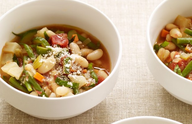 Easy Slow Cooker Minestrone - FoodWage recipe