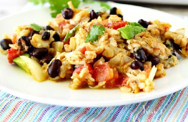 Easy Southwestern Chicken Casserole - FoodWage recipe