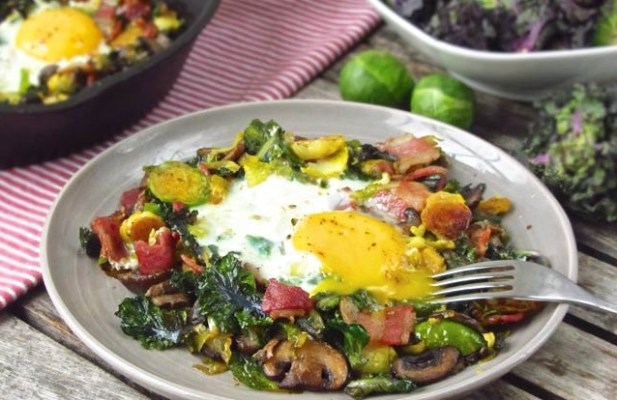 EGG WITH BACON + BRUSSELS SPROUT HASH - FoodWage recipe