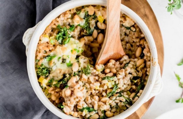 Farro And White Bean Bowls With Lemon-Thyme Dressing - FoodWage recipe