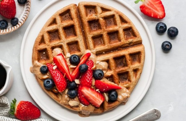 Gluten-Free Banana Oat Waffles - FoodWage recipe
