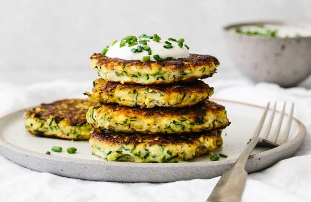 Gluten-Free Zucchini Pancakes With Yogurt Dressing - FoodWage recipe