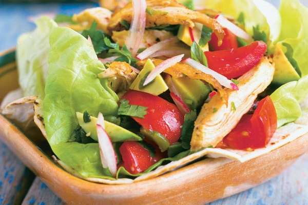 GRILLED CHICKEN WITH TOMATO AVOCADO SALAD - FoodWage recipe