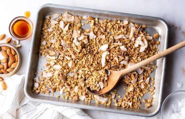 Homemade Tropical Granola - FoodWage recipe