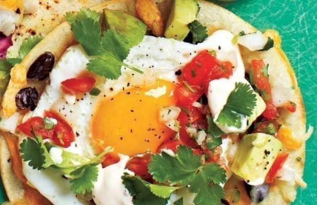 HUEVOS RANCHEROS TACOS - FoodWage recipe