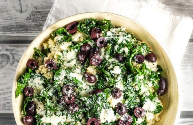 KALE CAESAR QUINOA SALAD WITH ROASTED CHICKEN - FoodWage recipe