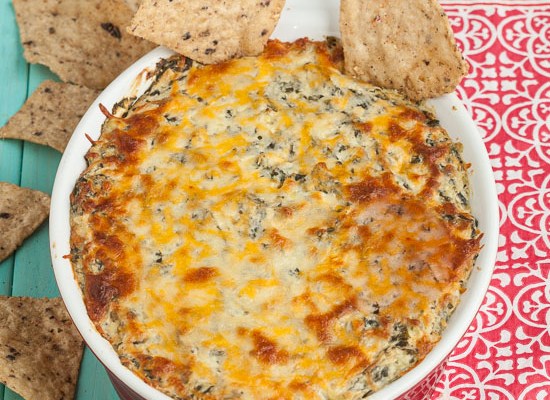 Lighter Spinach Artichoke Dip And Whole-Grain Pita Chips - FoodWage recipe