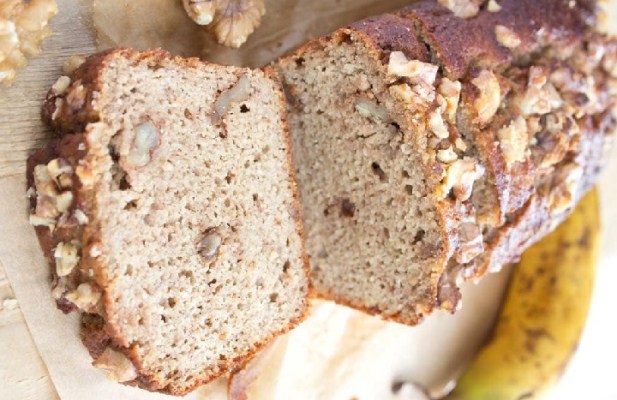 Low-Carb Banana Bread - FoodWage recipe