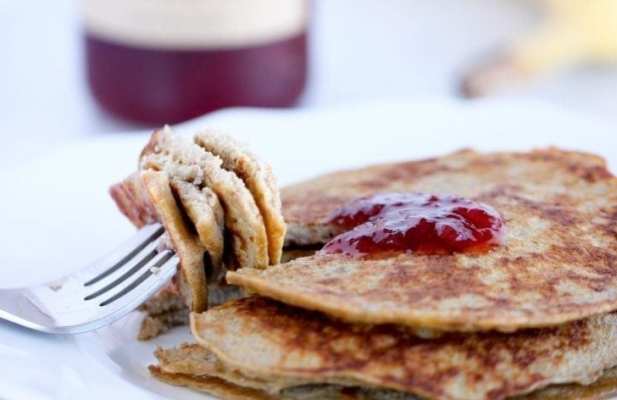 Low-Carb, High-Protein, Three-Ingredient Pancakes - FoodWage recipe