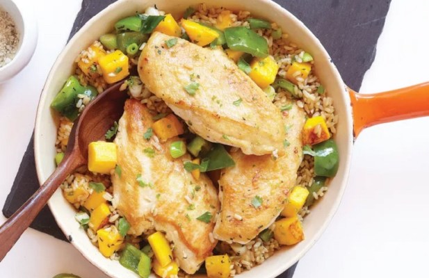 Mango Chicken Bowls - FoodWage recipe