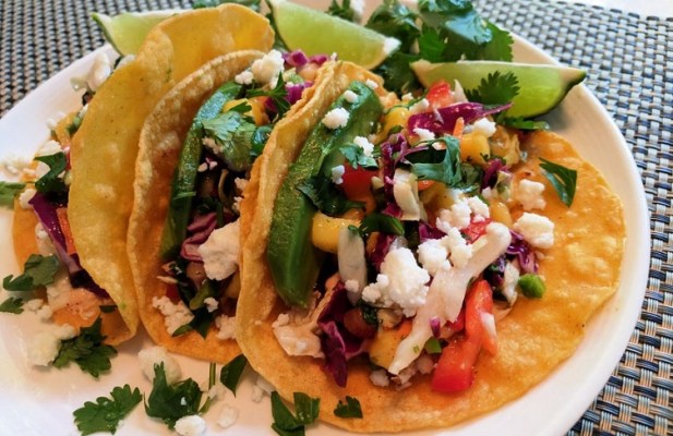 Mango Fish Tacos With Chipotle Slaw - FoodWage recipe