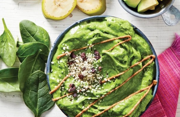 Mint Chip Smoothie Bowl - FoodWage recipe