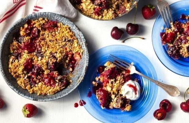 Nutty Cherry-Strawberry Crisp - FoodWage recipe