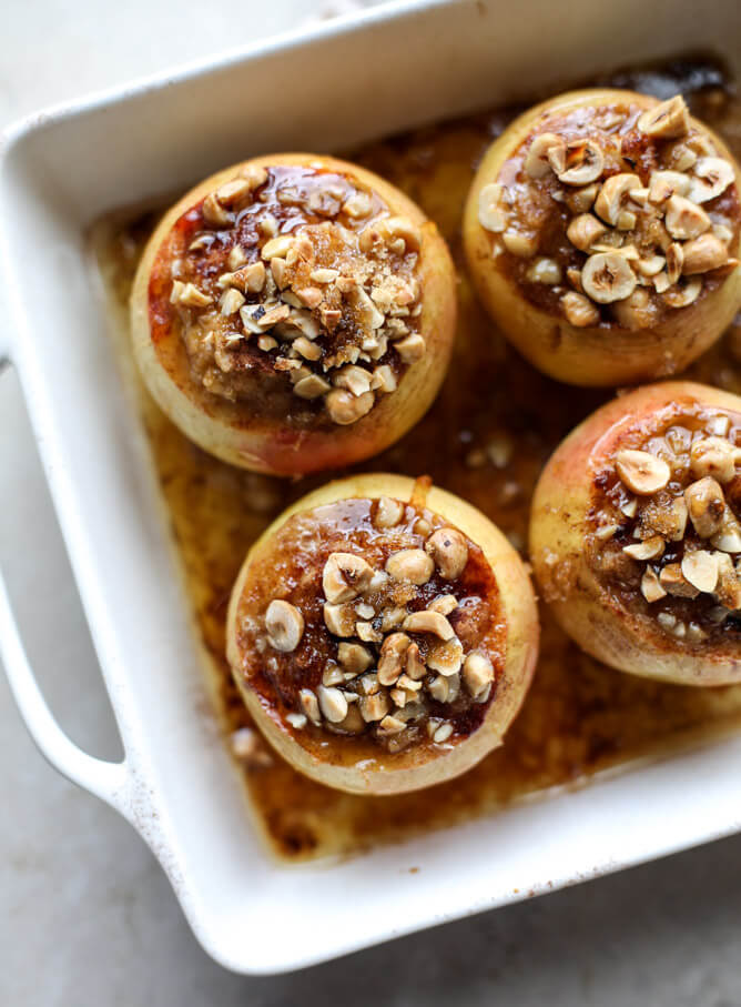 Oatmeal Stuffed Baked Apples - FoodWage recipe