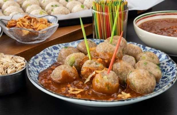 Oats Dumplings In Peanut Sauce - FoodWage recipe