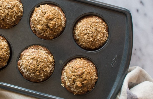 One-Bowl Banana Nut Muffins - FoodWage recipe