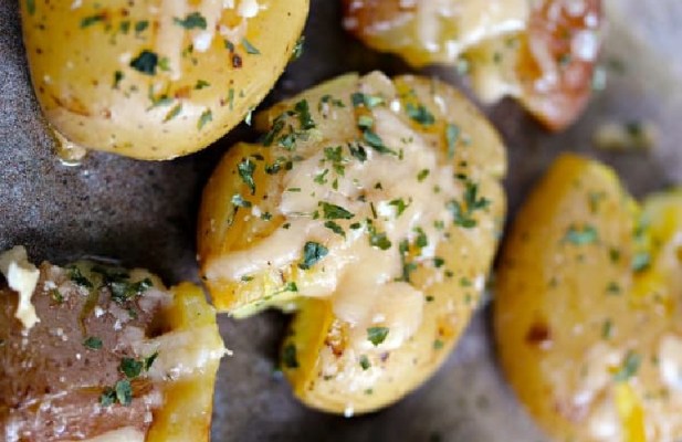 Parmesan Smashed Potatoes - FoodWage recipe