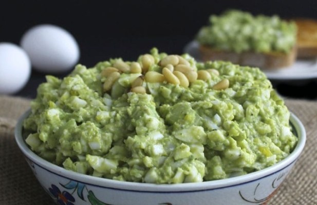 Pesto Egg Salad - FoodWage recipe