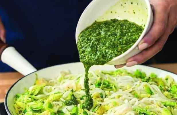 Pesto Zoodles with Brussels Sprouts - FoodWage recipe