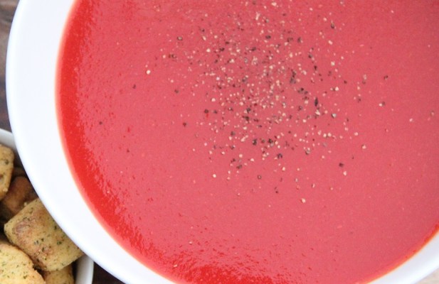Pressure Cooker Beet And Tomato Soup - FoodWage recipe