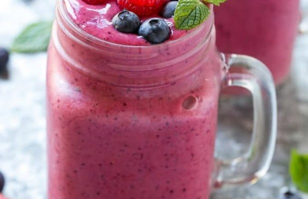 Red Berries Smoothie - FoodWage recipe